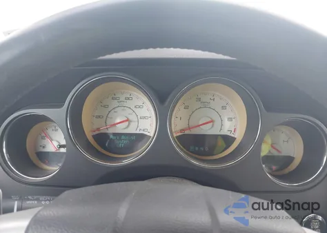 2013 Dodge Challenger Sxt Plus z USA, uszkodzony, nr VIN 2C3CDYAG1DH585947